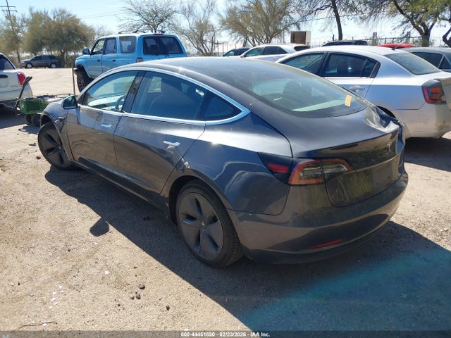 Продаж на аукціоні авто 2018 Tesla Model 3 Long Range/performance, vin: 5YJ3E1EB5JF131362, номер лоту: 44451690