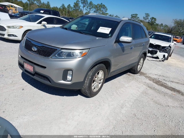 2015 KIA SORENTO 5XYKT4A62FG654205 Photo 1