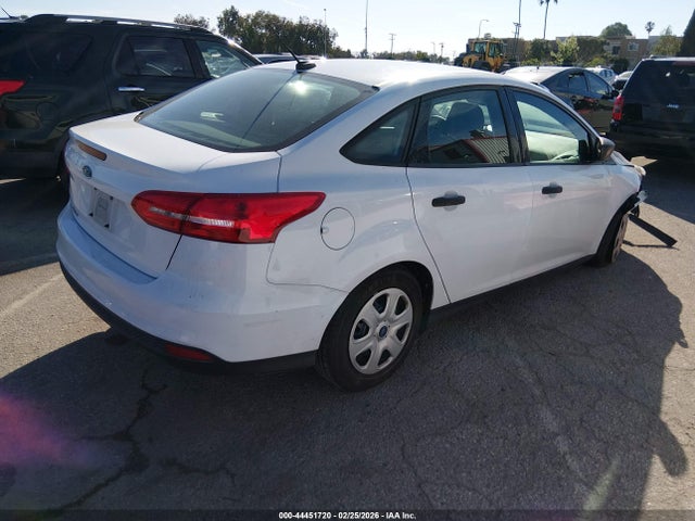 1FADP3E26JL205126 Ford FOCUS S