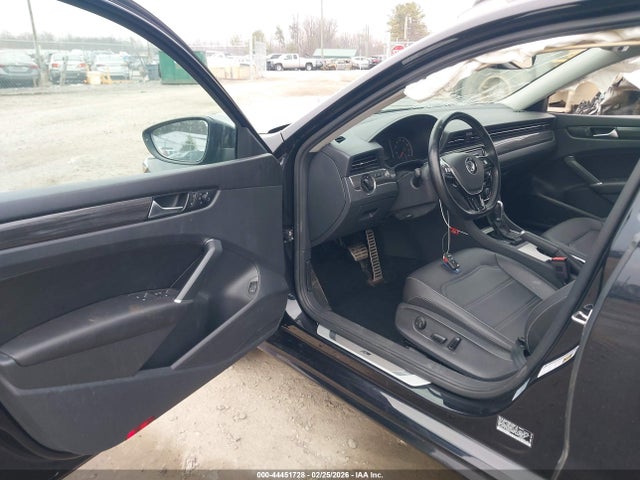 2020 Volkswagen Passat 2.0t R-line მანქანა იყიდება აუქციონზე, vin: 1VWMA7A34LC008022, აუქციონის ნომერი: 44451728