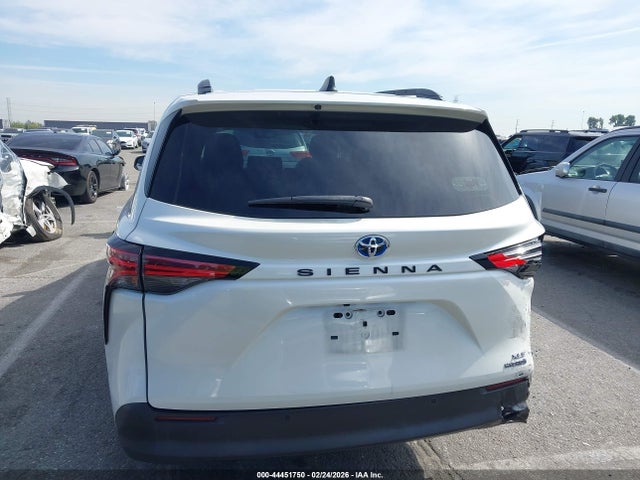 5TDJRKEC1MS037764 Toyota SIENNA XLE