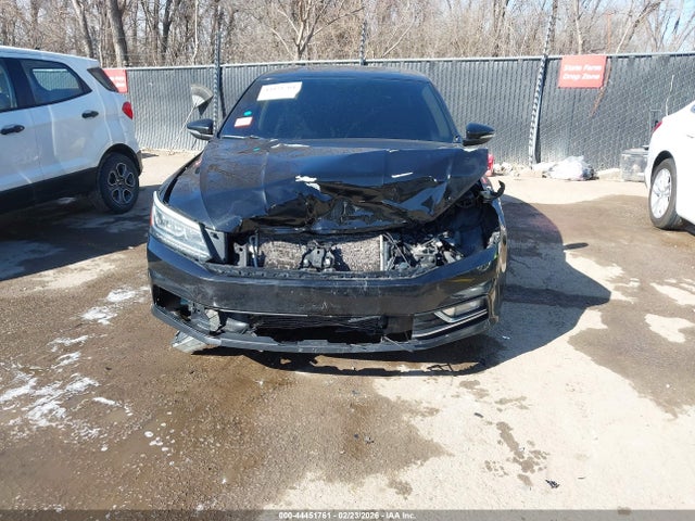 2016 Volkswagen Passat 1.8t Sel მანქანა იყიდება აუქციონზე, vin: 1VWCT7A3XGC040677, აუქციონის ნომერი: 44451761