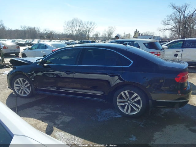 2016 Volkswagen Passat 1.8t Sel მანქანა იყიდება აუქციონზე, vin: 1VWCT7A3XGC040677, აუქციონის ნომერი: 44451761