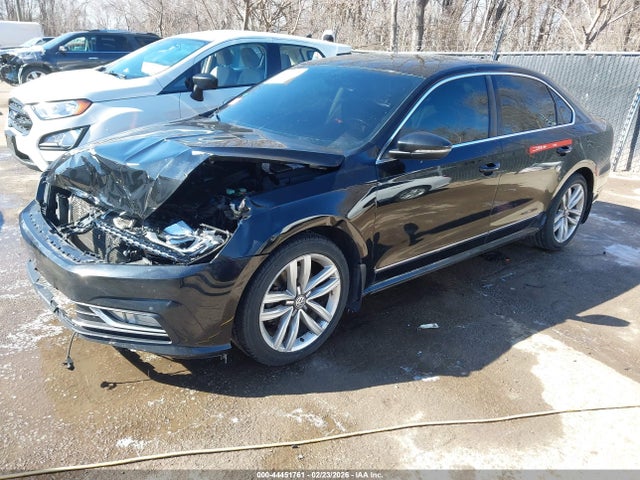 2016 Volkswagen Passat 1.8t Sel მანქანა იყიდება აუქციონზე, vin: 1VWCT7A3XGC040677, აუქციონის ნომერი: 44451761