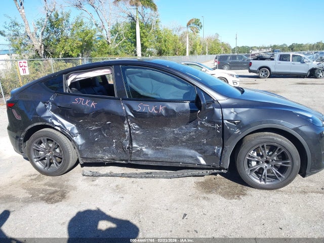 7SAYGDED3SF248462 Tesla Model Y Long Range Dual Motor Rear-wheel Drive