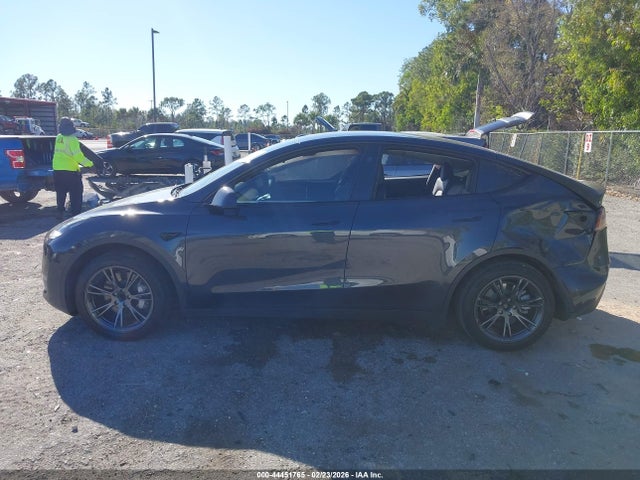 7SAYGDED3SF248462 Tesla Model Y Long Range Dual Motor Rear-wheel Drive