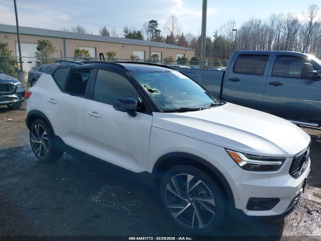 2021 VOLVO XC40 YV4162UM6M2539824