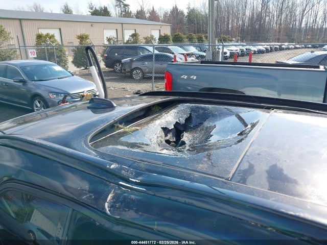 2021 VOLVO XC40 YV4162UM6M2539824 Photo 5