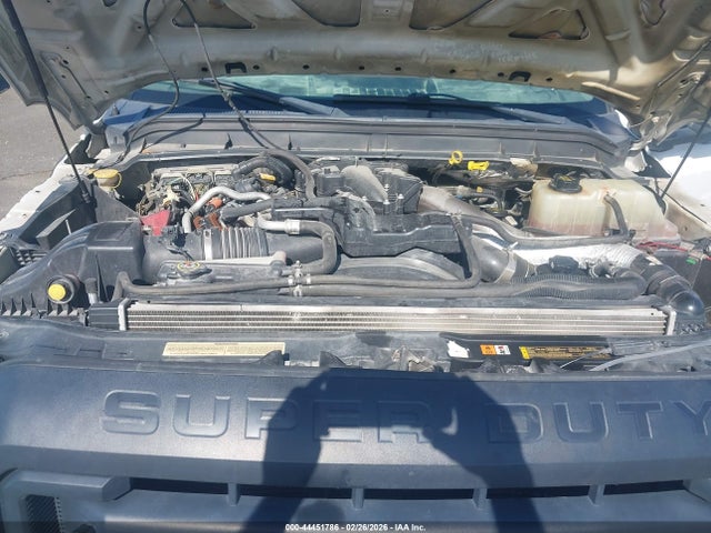 Ford F-550 Chassis Xl 2015 1FDUF5GT6FEA78383 Image 9