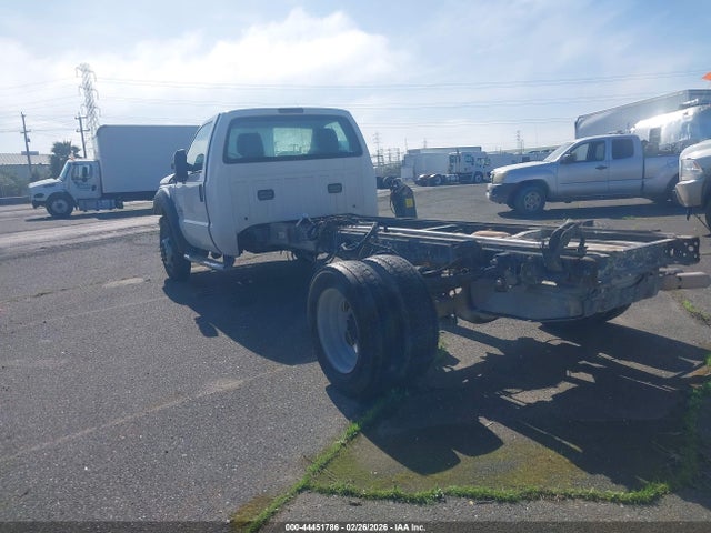 Ford F-550 Chassis Xl 2015 1FDUF5GT6FEA78383 Image 3