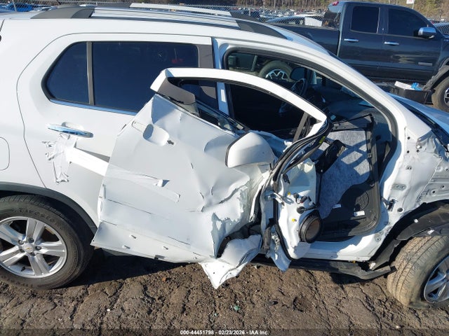 44451798 :رقم المزاد ، KL7CJPSB8KB830635 vin ، 2019 Chevrolet Trax Lt مزاد بيع