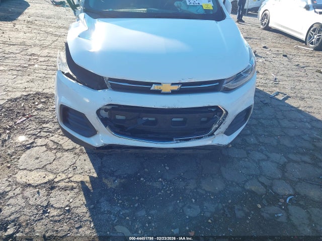 44451798 :رقم المزاد ، KL7CJPSB8KB830635 vin ، 2019 Chevrolet Trax Lt مزاد بيع