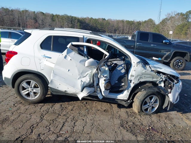 44451798 :رقم المزاد ، KL7CJPSB8KB830635 vin ، 2019 Chevrolet Trax Lt مزاد بيع