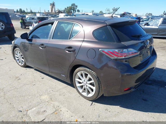44451813 :رقم المزاد ، JTHKD5BH6B2033510 vin ، 2011 Lexus Ct 200h Premium مزاد بيع
