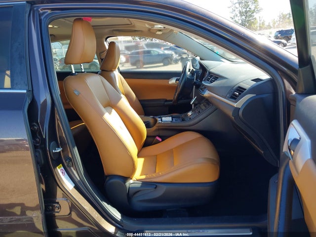 44451813 :رقم المزاد ، JTHKD5BH6B2033510 vin ، 2011 Lexus Ct 200h Premium مزاد بيع