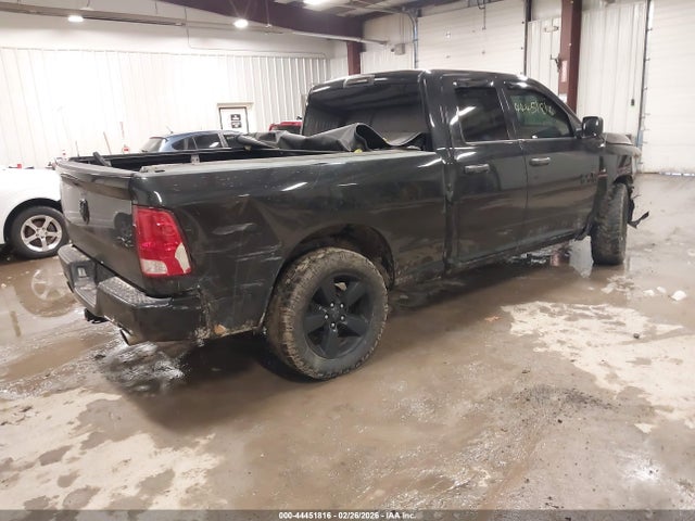 2018 Ram 1500 Express  4x4 6'4 Box მანქანა იყიდება აუქციონზე, vin: 1C6RR7FT6JS204905, აუქციონის ნომერი: 44451816