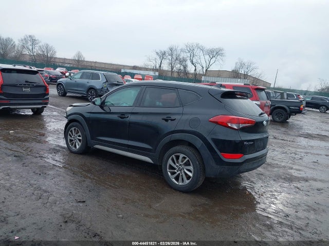 KM8J3CA42JU746762 Hyundai TUCSON SEL