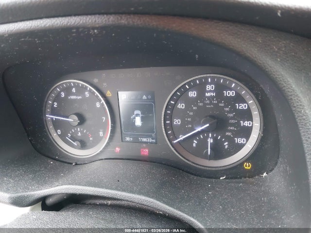 KM8J3CA42JU746762 Hyundai TUCSON SEL