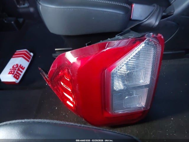 Ford EXPLORER XLT 2022 1FMSK7DHXNGA96886 Image 12