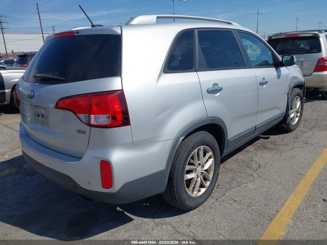 KIA SORENTO LX 2014 5XYKT3A66EG450841 Image 4
