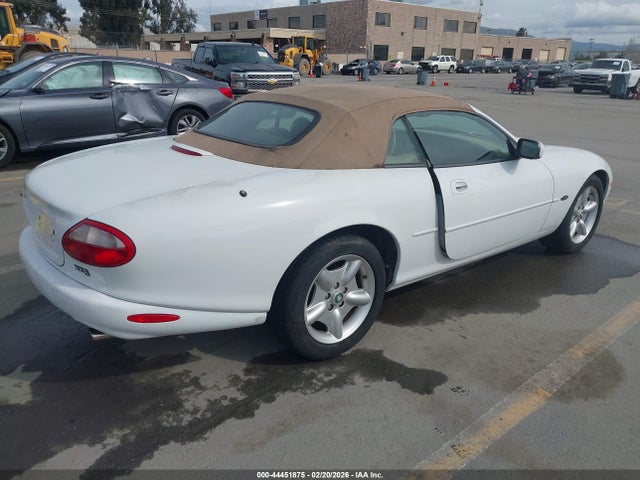 1997 JAGUAR XK8 SAJGX2745VC014787 Photo 3