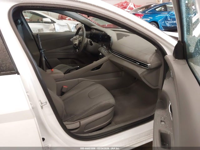 44451886 :رقم المزاد ، KMHLM4DG3RU840730 vin ، 2024 Hyundai Elantra Sel مزاد بيع