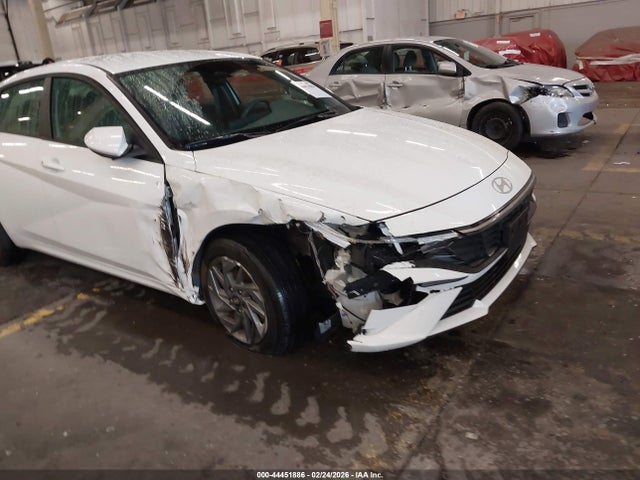 44451886 :رقم المزاد ، KMHLM4DG3RU840730 vin ، 2024 Hyundai Elantra Sel مزاد بيع