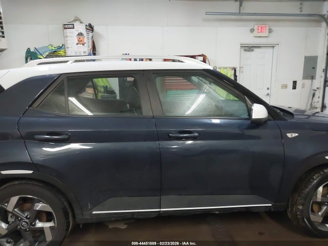 Продажа на аукционе авто 2025 Hyundai Venue Limited, vin: KMHRC8A38SU394036, номер лота: 44451889