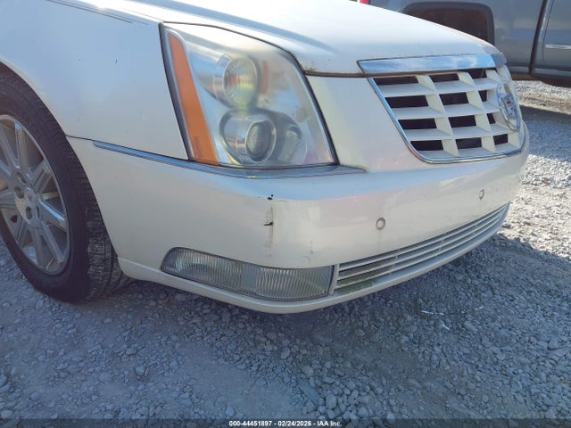 2011 CADILLAC DTS 1G6KH5E65BU142161 Photo 5