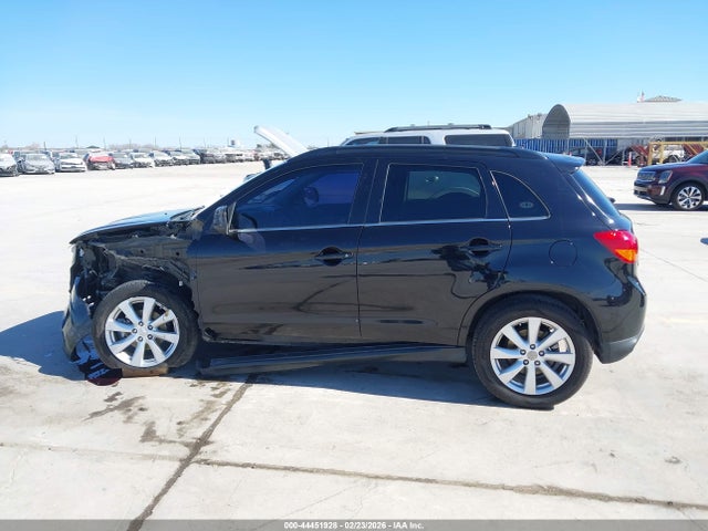 4A4AP4AU8EE022811 Mitsubishi Outlander Sport Se