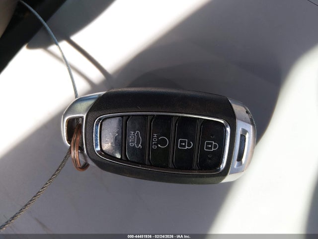 KMHLS4AGXPU469637 Hyundai ELANTRA SEL