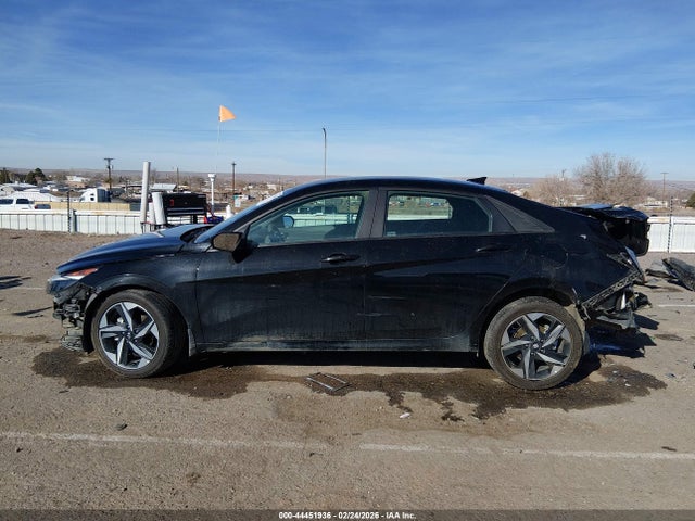 KMHLS4AGXPU469637 Hyundai ELANTRA SEL