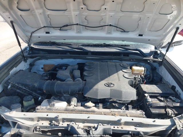 JTEZU5JR3E5081135 Toyota 4runner Sr5 Premium