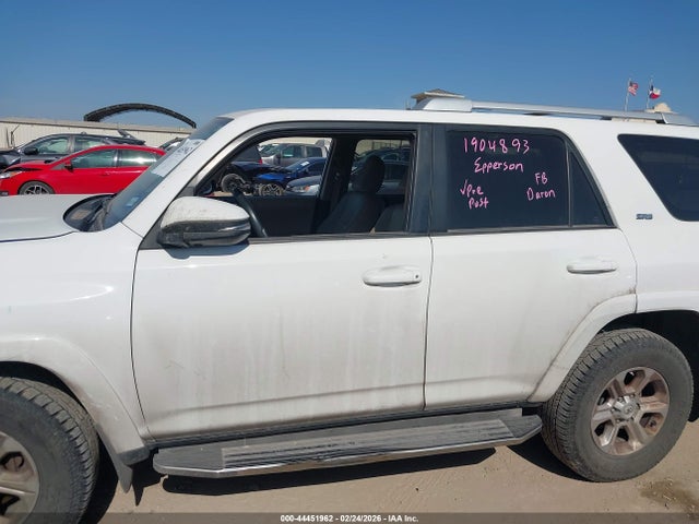 JTEZU5JR3E5081135 Toyota 4runner Sr5 Premium