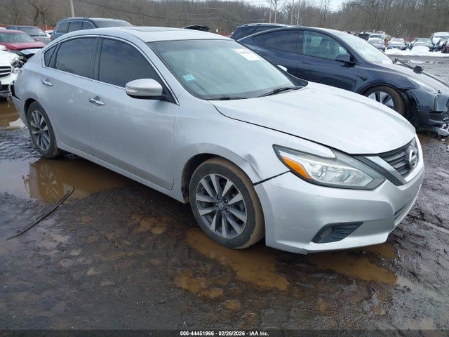 Aukcja sprzedaży 2017 Nissan Altima 2.5 Sl, vin: 1N4AL3AP7HC210877, numer aukcji: 44451966
