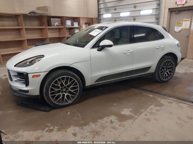 2019 PORSCHE MACAN WP1AB2A55KLB33860 Photo 1