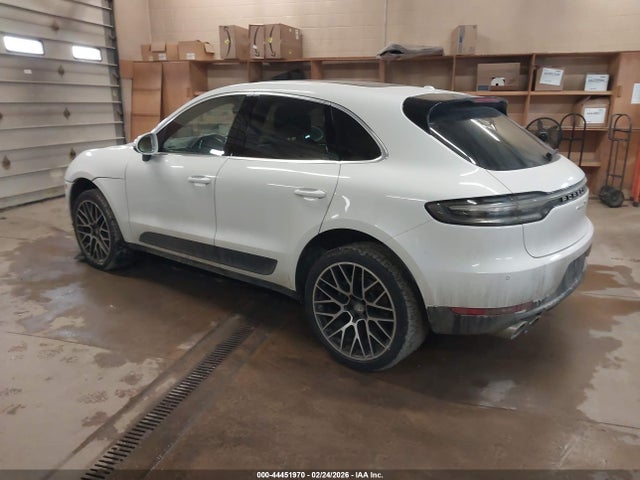 2019 PORSCHE MACAN WP1AB2A55KLB33860 Photo 2