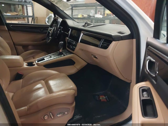 2019 PORSCHE MACAN WP1AB2A55KLB33860 Photo 4