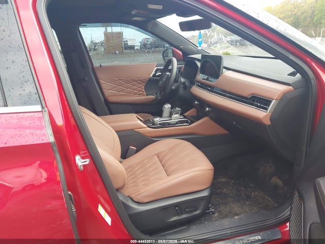 2025 Mitsubishi Outlander Sel 2.5 S-awc მანქანა იყიდება აუქციონზე, vin: JA4J4WA81SZ015857, აუქციონის ნომერი: 44452011