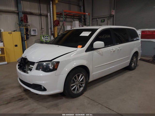Dodge Grand Caravan R/t 2014 2C4RDGEG1ER203096 Image 2