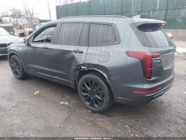 2020 CADILLAC XT6 1GYKPCRSXLZ156311 Photo 2