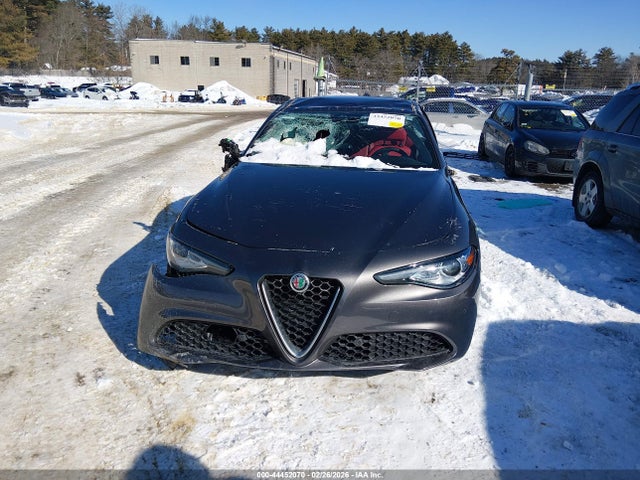 2021 Alfa Romeo Giulia Awd მანქანა იყიდება აუქციონზე, vin: ZARFANAN2M7643631, აუქციონის ნომერი: 44452070