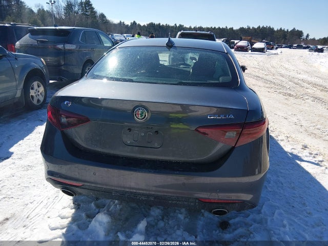 2021 Alfa Romeo Giulia Awd მანქანა იყიდება აუქციონზე, vin: ZARFANAN2M7643631, აუქციონის ნომერი: 44452070
