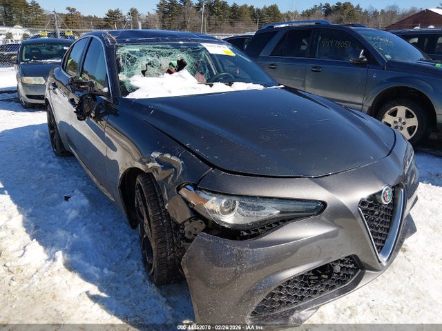 2021 Alfa Romeo Giulia Awd მანქანა იყიდება აუქციონზე, vin: ZARFANAN2M7643631, აუქციონის ნომერი: 44452070