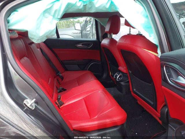 2021 Alfa Romeo Giulia Awd მანქანა იყიდება აუქციონზე, vin: ZARFANAN2M7643631, აუქციონის ნომერი: 44452070