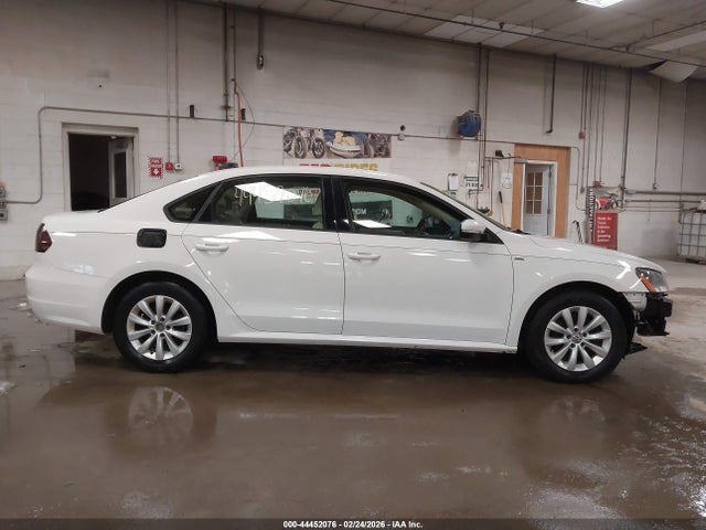 Aukcja sprzedaży 2015 Volkswagen Passat 1.8t Wolfsburg Edition, vin: 1VWAT7A38FC046841, numer aukcji: 44452076