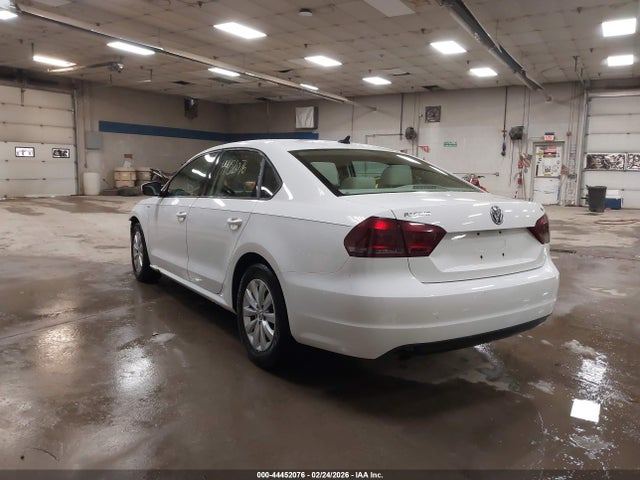 Aukcja sprzedaży 2015 Volkswagen Passat 1.8t Wolfsburg Edition, vin: 1VWAT7A38FC046841, numer aukcji: 44452076