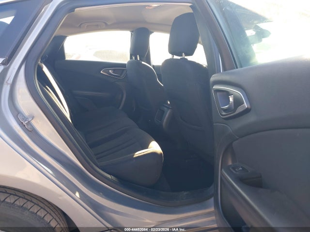 Aukcja sprzedaży 2015 Chrysler 200 Limited, vin: 1C3CCCAB3FN616474, numer aukcji: 44452084