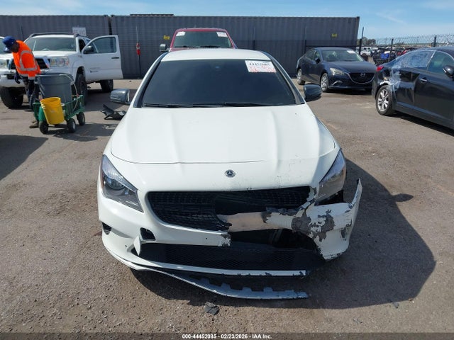 2018 Mercedes-benz Cla 250 მანქანა იყიდება აუქციონზე, vin: WDDSJ4EB0JN590833, აუქციონის ნომერი: 44452085