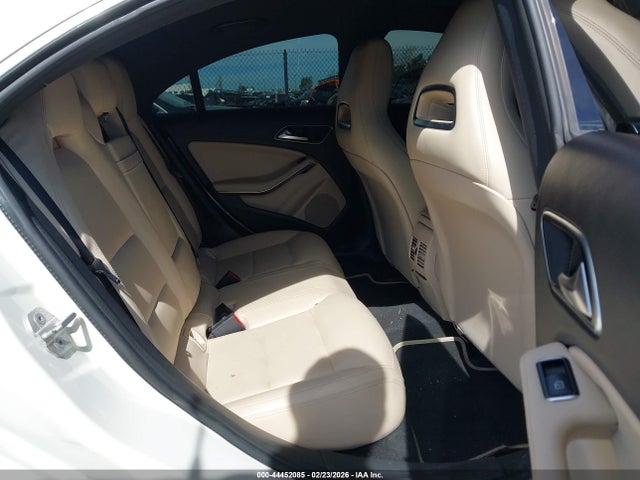 2018 Mercedes-benz Cla 250 მანქანა იყიდება აუქციონზე, vin: WDDSJ4EB0JN590833, აუქციონის ნომერი: 44452085